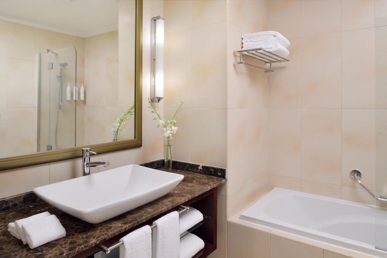 Marriott Executive Manama, Bahrain 5*