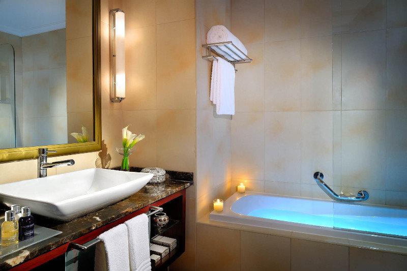 Hotel Marriott Executive Manama, Bahrain 5*